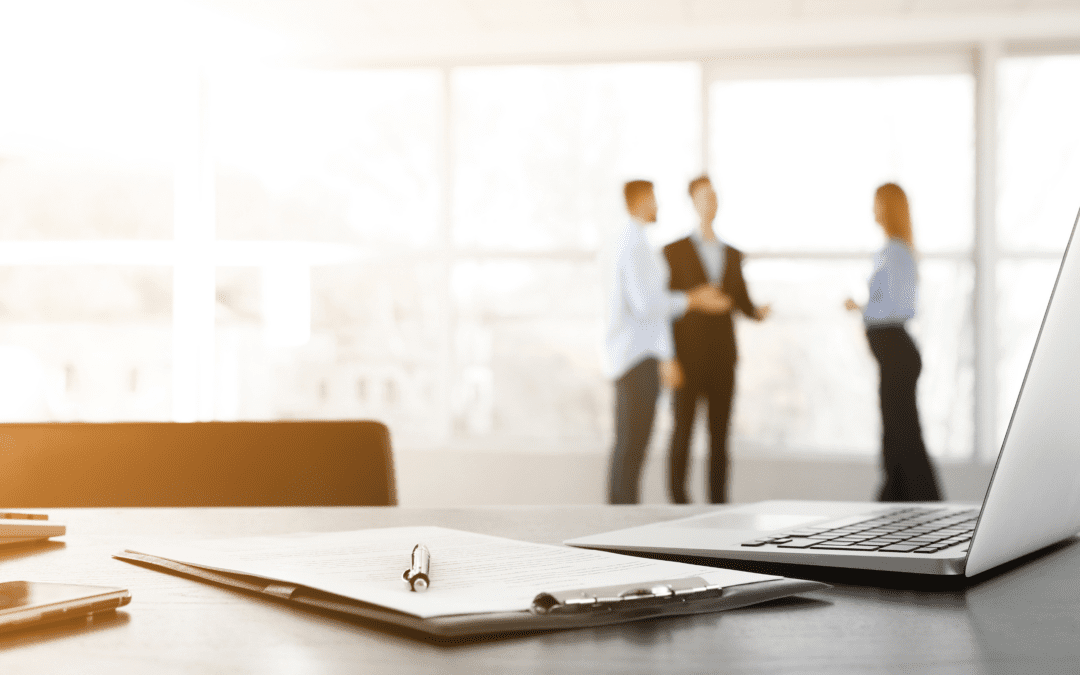 Minimizing Risk in Divestitures: Navigating IT and Contract Complexities